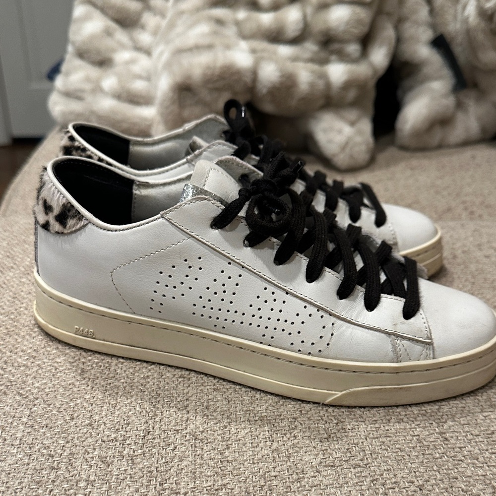 P448 White and Black Sneakers EUC size 37